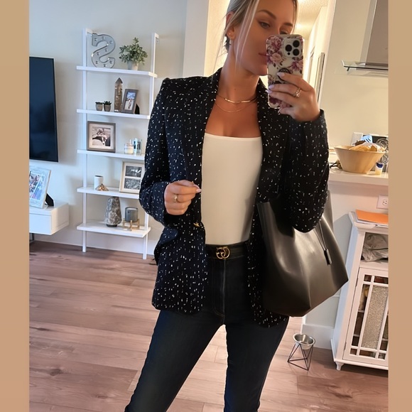 Meet your Posher, Shannon, CEO at La Noire - Picture 6 of 12